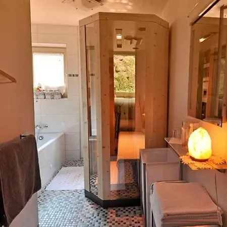 Gaestehaus Resi ゲストハウス イェルツェンス