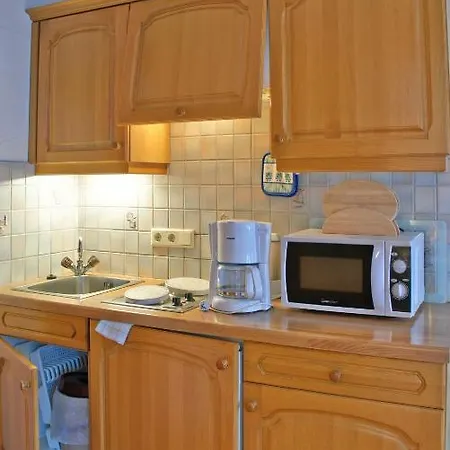 Guest house Gaestehaus Resi 3*